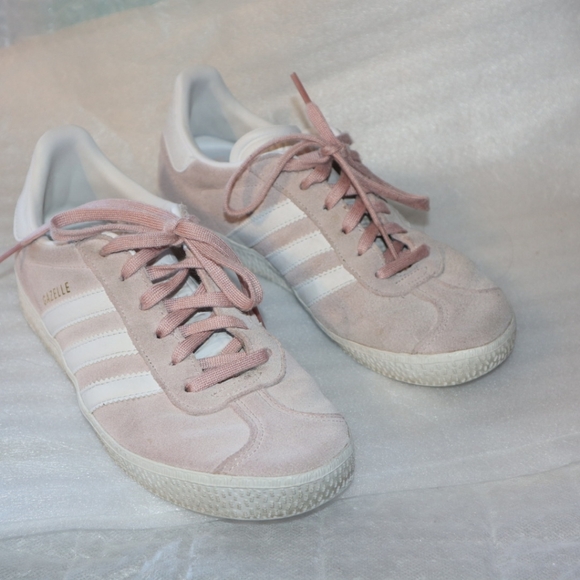 adidas Originals Gazelle Sneakers BY9548 Icey Pink Size 3 Girls - Picture 2 of 9